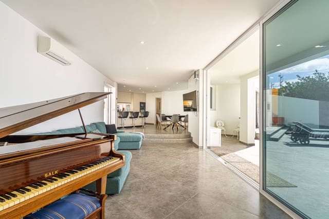 Chalet de 3 habitaciones en Guía de Isora en venta con piscina garaje - 998.000 € (Ref: 8670216)