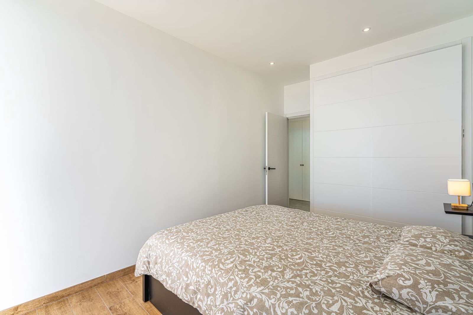 3 bedroom Villa for sale in Guia de Isora with pool garage - € 998,000 (Ref: 8670216)