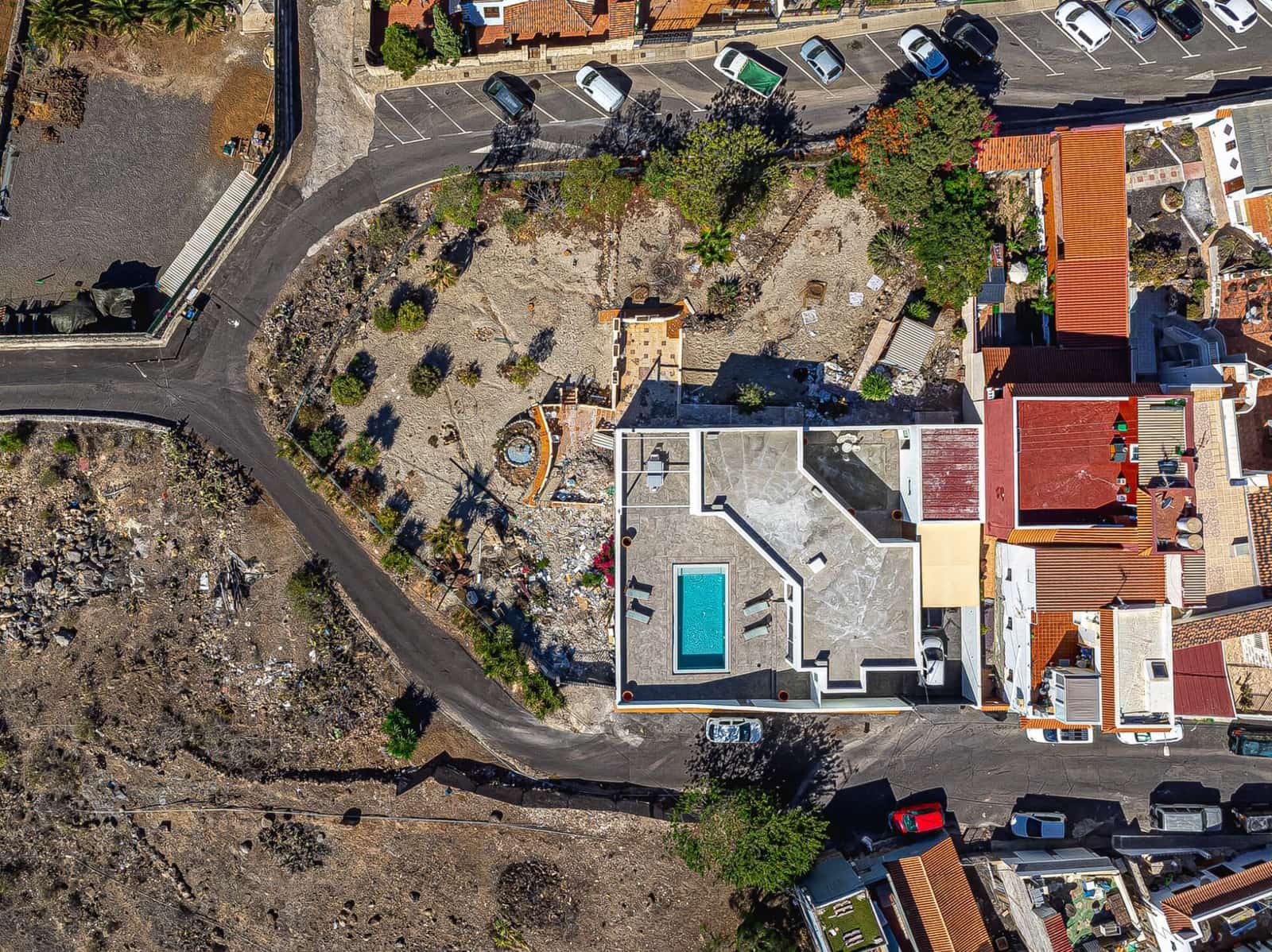 3 bedroom Villa for sale in Guia de Isora with pool garage - € 998,000 (Ref: 8670216)