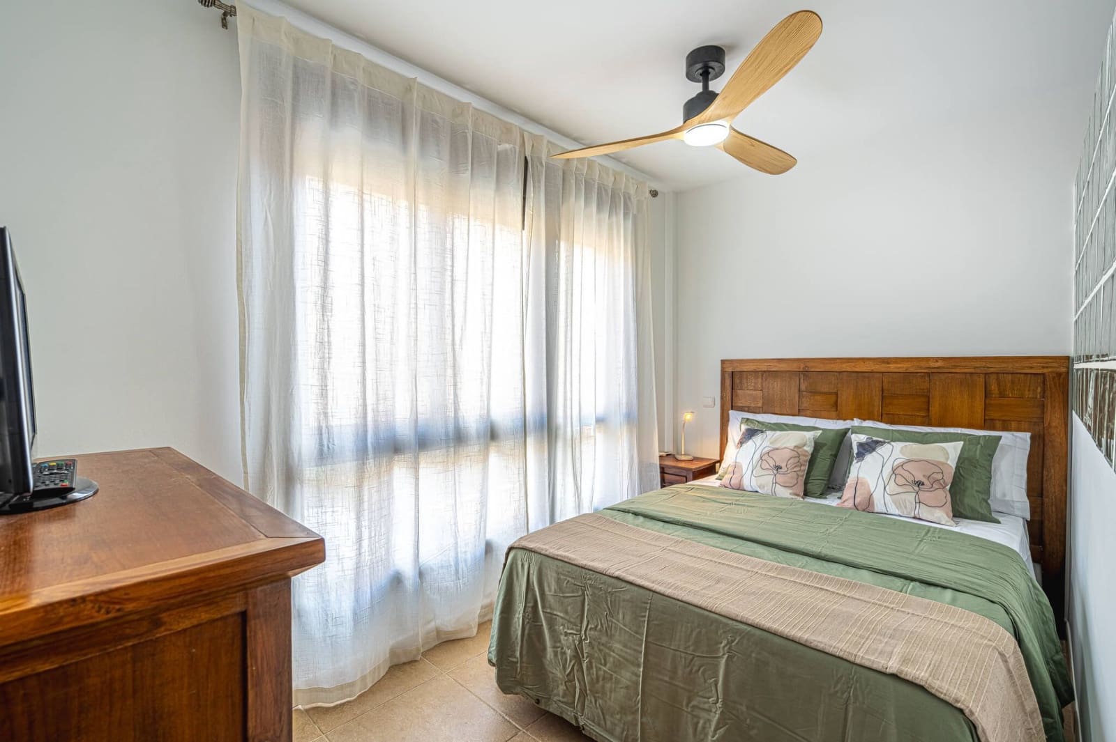 1 bedroom Apartment for rent in Palm-Mar with pool garage - € 980 (Ref: 8894442)