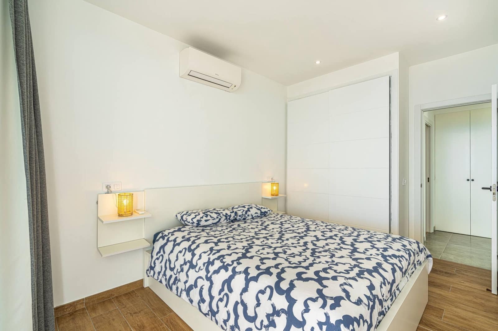 Chalet de 3 habitaciones en Guía de Isora en venta con piscina garaje - 998.000 € (Ref: 9004886)