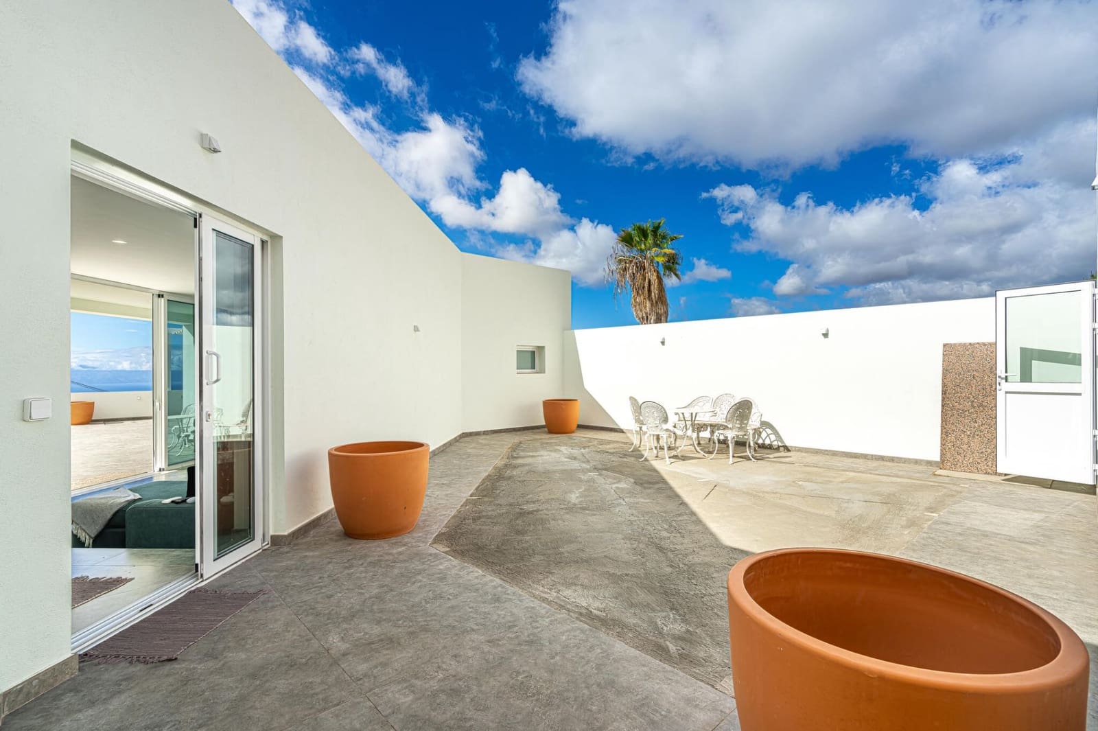 Chalet de 3 habitaciones en Guía de Isora en venta con piscina garaje - 998.000 € (Ref: 9004886)