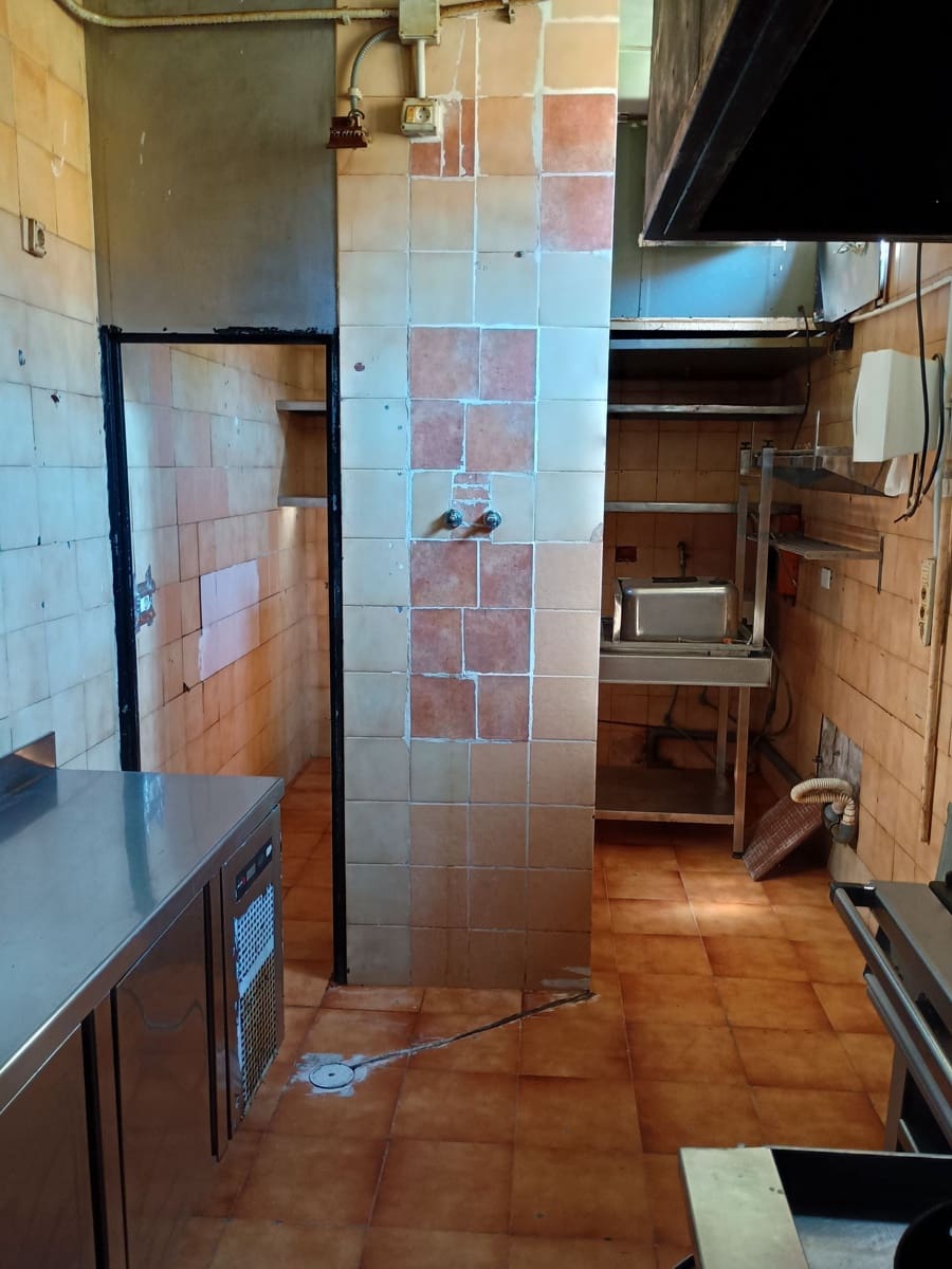 Kommersiell til salgs i Los Cristianos - € 399 000 (Ref: 9010471)