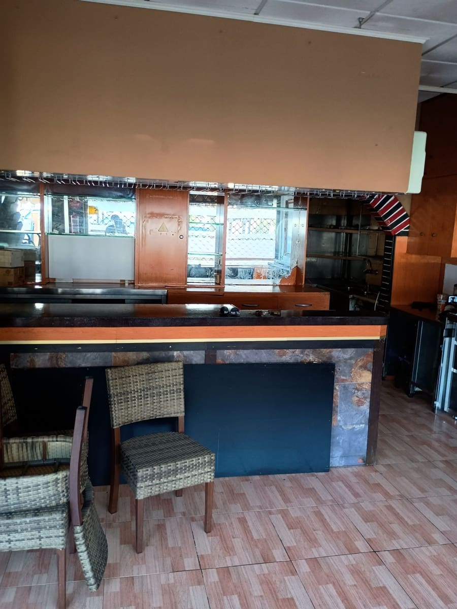 Kommersiell til salgs i Los Cristianos - € 399 000 (Ref: 9010471)