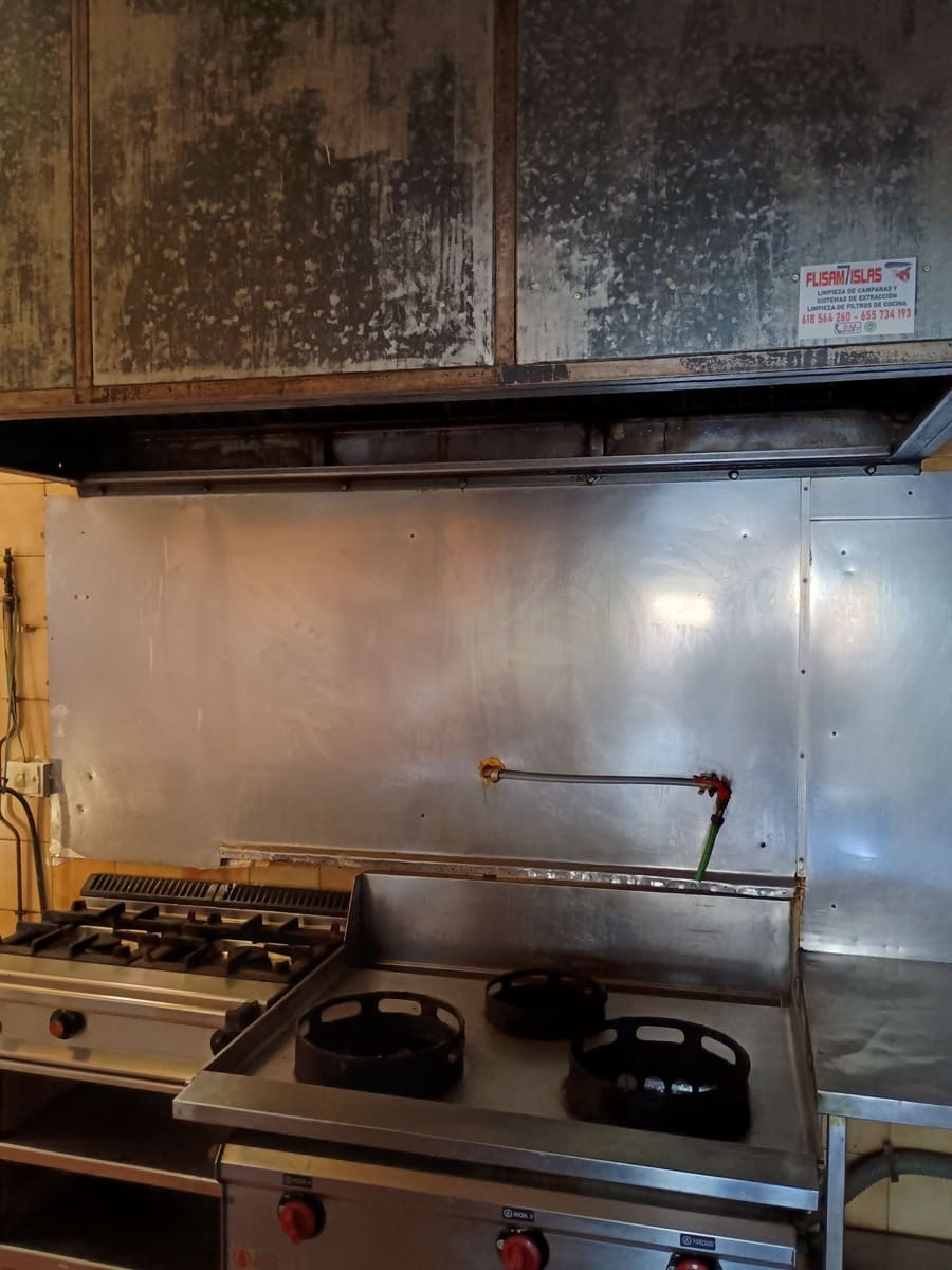 Kommersiell til salgs i Los Cristianos - € 399 000 (Ref: 9010471)