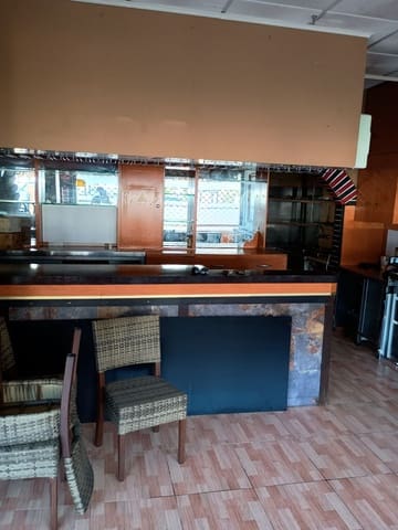 Kommersiell til salgs i Los Cristianos, Arona - € 399 000 (Ref: 9010471)