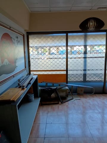 Kommersiell til salgs i Los Cristianos, Arona - € 399 000 (Ref: 9010471)