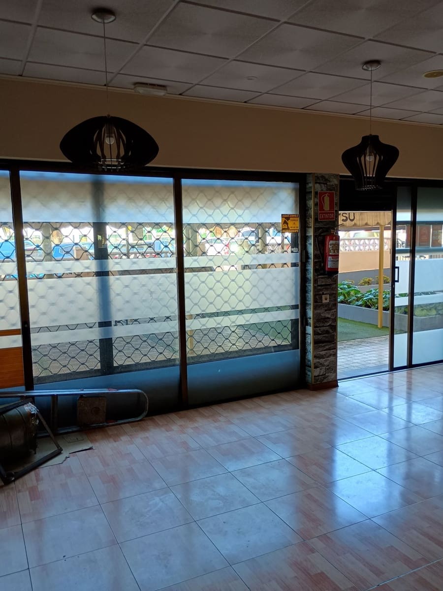 Kommersiell til salgs i Los Cristianos - € 399 000 (Ref: 9010471)