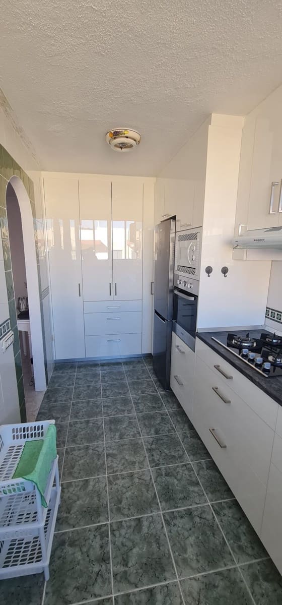 3 soveværelse Lejlighed til leje i Los Cristianos med swimmingpool - € 1.700 (Ref: 9064954)