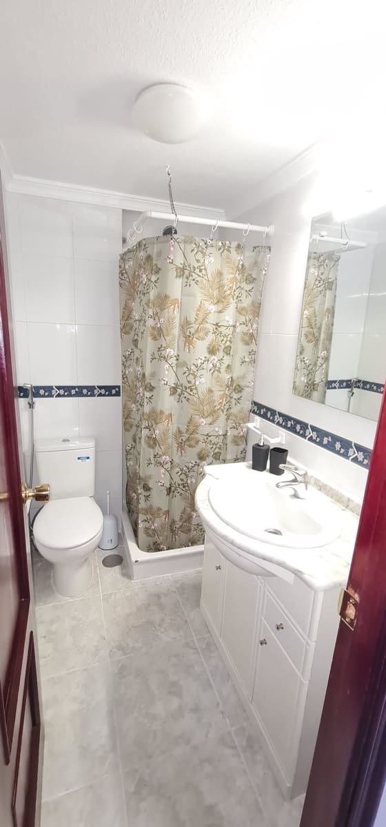 3 soveværelse Lejlighed til leje i Los Cristianos med swimmingpool - € 1.700 (Ref: 9064954)