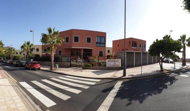 2 soverom Hus til salgs i Casco Urbano, Adeje med garasje - € 370 000 (Ref: 9159267)