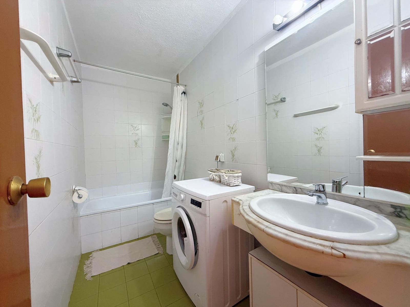 1 sovrum Lägenhet till salu i Los Cristianos - 182 000 € (Ref: 9202198)