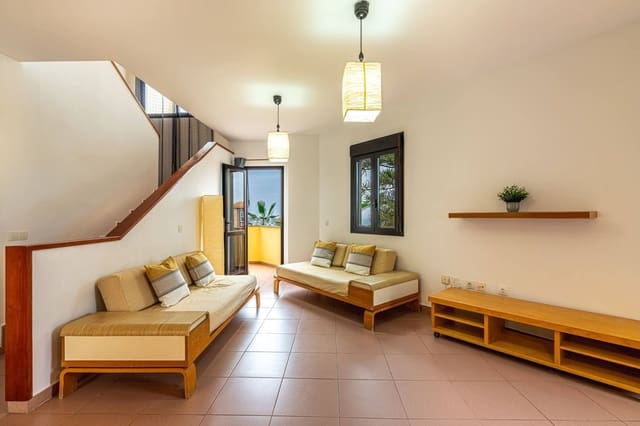 2 bedroom Semi-detached Villa for sale in Casco Urbano, Adeje with garage - € 355,000 (Ref: 9232286)