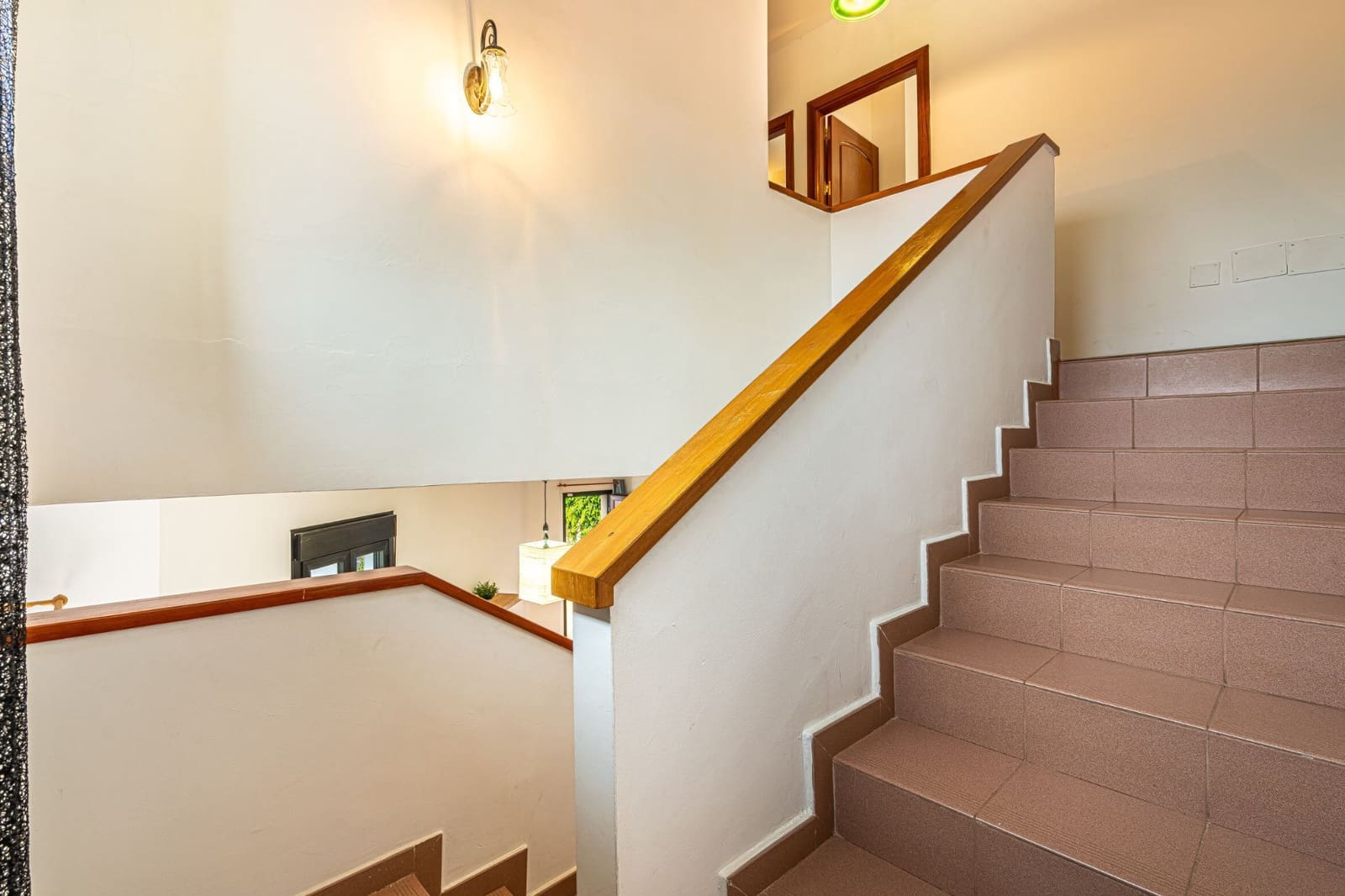 2 slaapkamer Halfvrijstaande villa te koop in Adeje met garage - € 355.000 (Ref: 9232286)