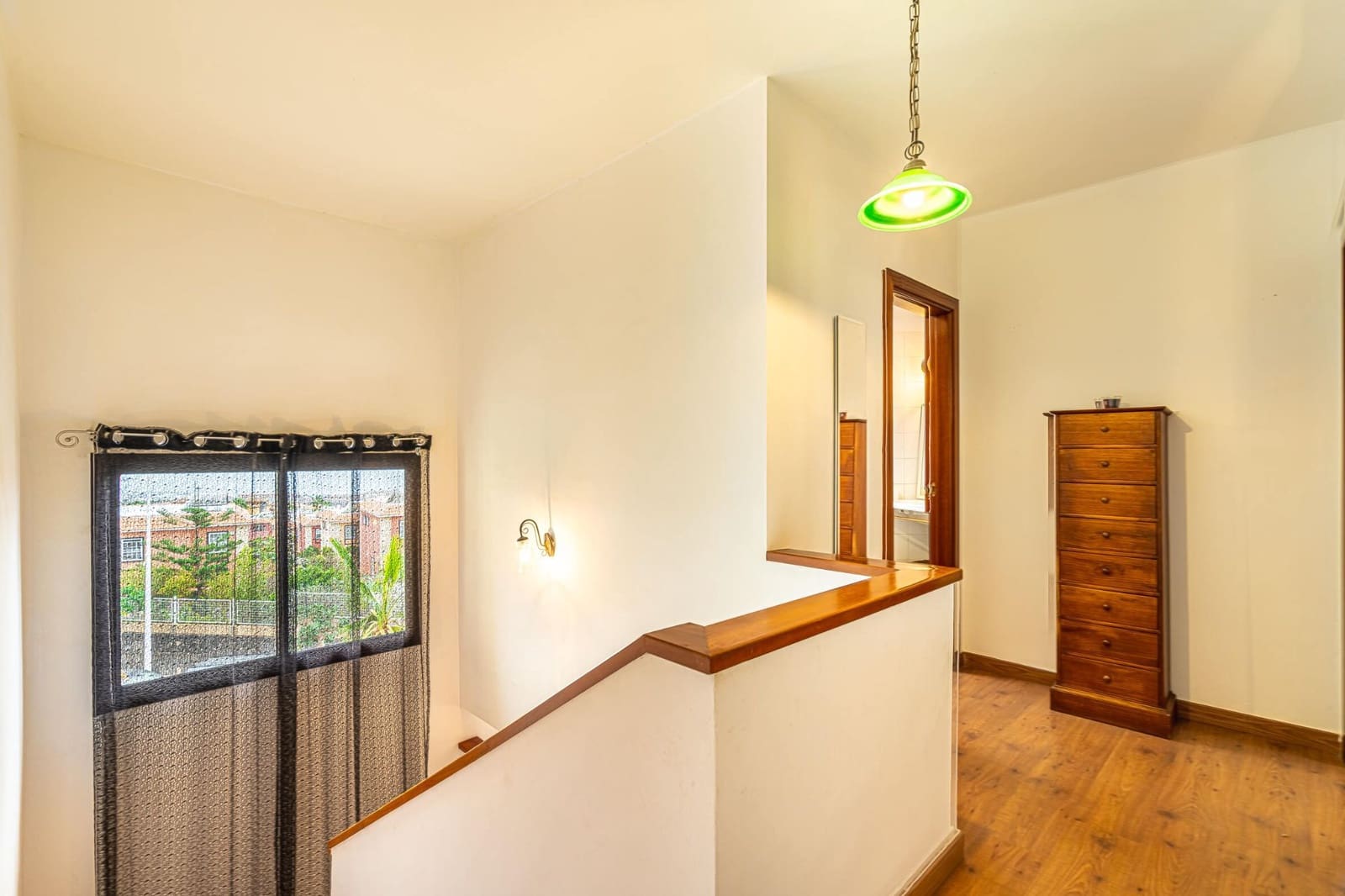 2 slaapkamer Halfvrijstaande villa te koop in Adeje met garage - € 355.000 (Ref: 9232286)