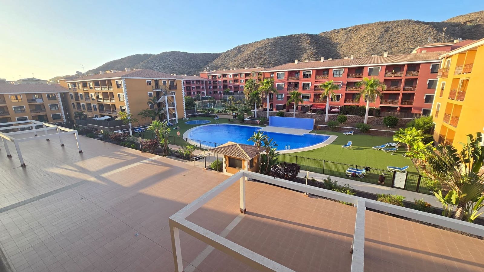 1 bedroom Flat for rent in Palm-Mar with pool garage - € 1,200 (Ref: 9296667)