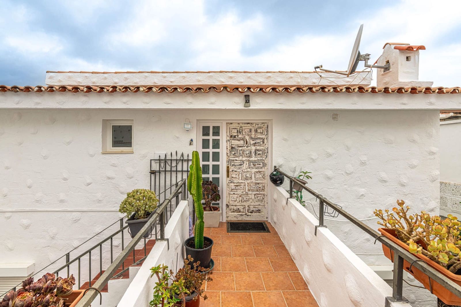 4 bedroom Villa for sale in Chayofa with pool - € 700,000 (Ref: 9303068)