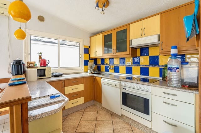 4 soverom Villa til salgs i Chayofa, Arona med svømmebasseng - € 700 000 (Ref: 9303068)