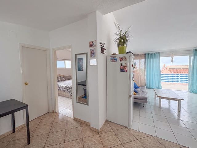 4 soveværelse Villa til salg i Chayofa, Arona med swimmingpool - € 700.000 (Ref: 9303068)