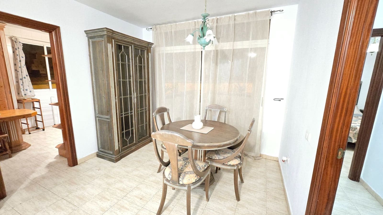 1 makuuhuone Asunto vuokrattavana paikassa Adeje mukana uima-altaan 
autotalli - 1 300 € (Ref: 9340698)