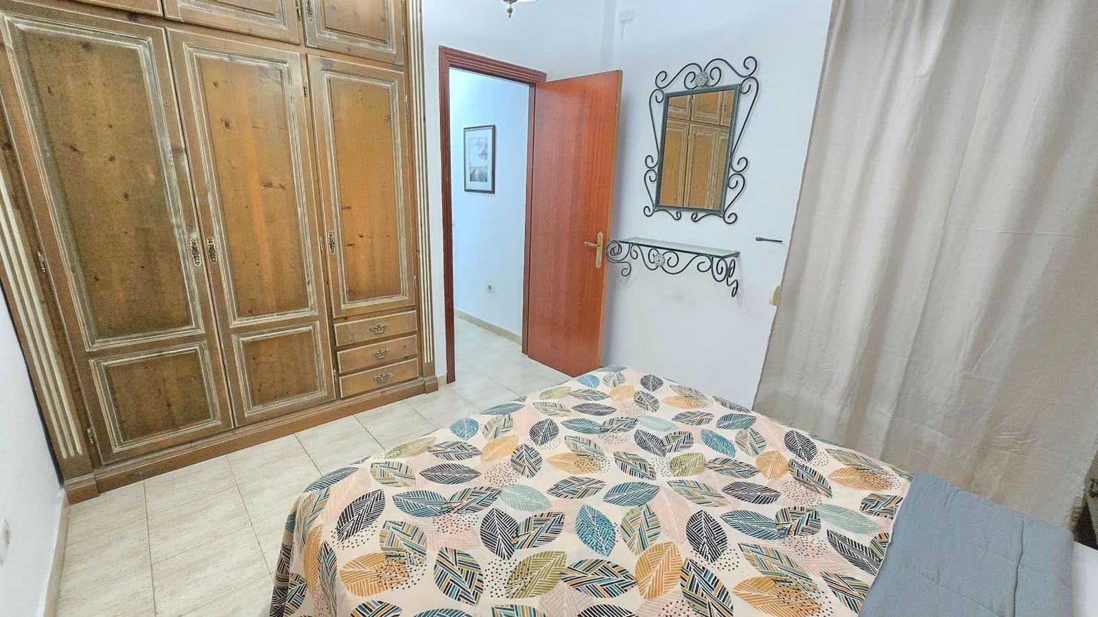 1 makuuhuone Asunto vuokrattavana paikassa Adeje mukana uima-altaan 
autotalli - 1 300 € (Ref: 9340698)