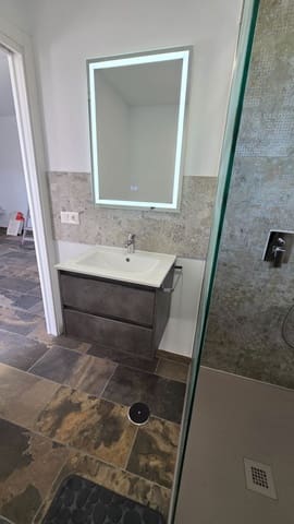 1 makuuhuone Asunto vuokrattavana paikassa Arona - 880 € (Ref: 9353178)