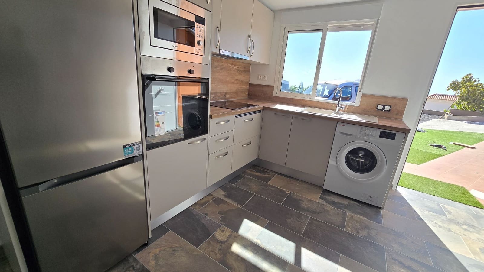 1 bedroom Flat for rent in Arona - € 880 (Ref: 9353178)