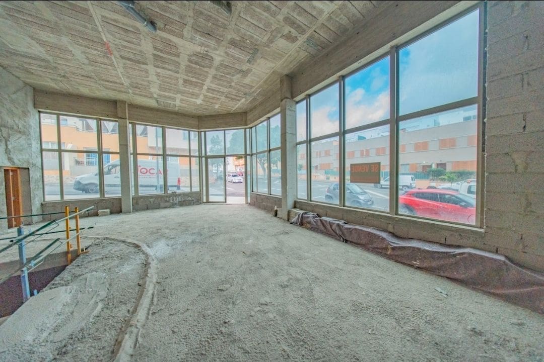 Commercial for sale in San Isidro de Abona - € 315,000 (Ref: 9426899)