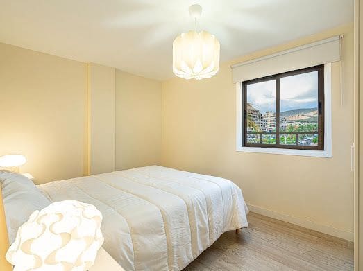 2 soveværelse Lejlighed til leje i Los Cristianos - € 1.980 (Ref: 9433065)