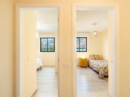 2 soveværelse Lejlighed til leje i Los Cristianos - € 1.980 (Ref: 9433065)