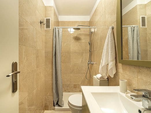 2 soveværelse Lejlighed til leje i Los Cristianos - € 1.980 (Ref: 9433065)