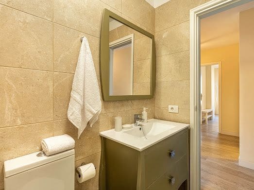 2 soveværelse Lejlighed til leje i Los Cristianos - € 1.980 (Ref: 9433065)