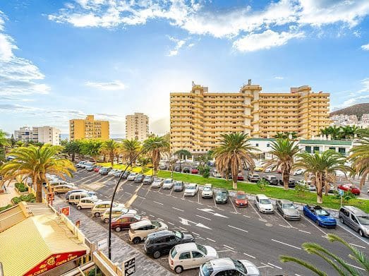 2 soveværelse Lejlighed til leje i Los Cristianos - € 1.980 (Ref: 9433065)