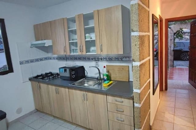 4 Zimmer Villa zu verkaufen in Guía de Isora mit Garage - 398.000 € (Ref: 9570635)