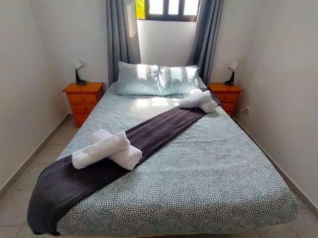 4 Zimmer Villa zu verkaufen in Guía de Isora mit Garage - 398.000 € (Ref: 9570635)