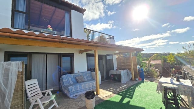 4 sypialnia Willa na sprzedaż w Guía de Isora z garażem - 449 000 € (Ref: 9570635)