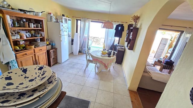 4 sypialnia Willa na sprzedaż w Guía de Isora z garażem - 449 000 € (Ref: 9570635)