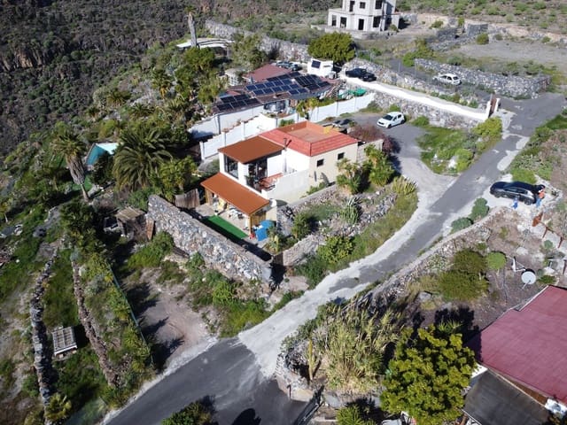 4 sypialnia Willa na sprzedaż w Guía de Isora z garażem - 449 000 € (Ref: 9570635)