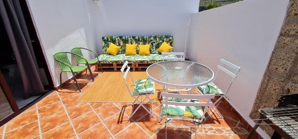 4 soveværelse Villa til salg i Guia de Isora med garage - € 398.000 (Ref: 9570635)