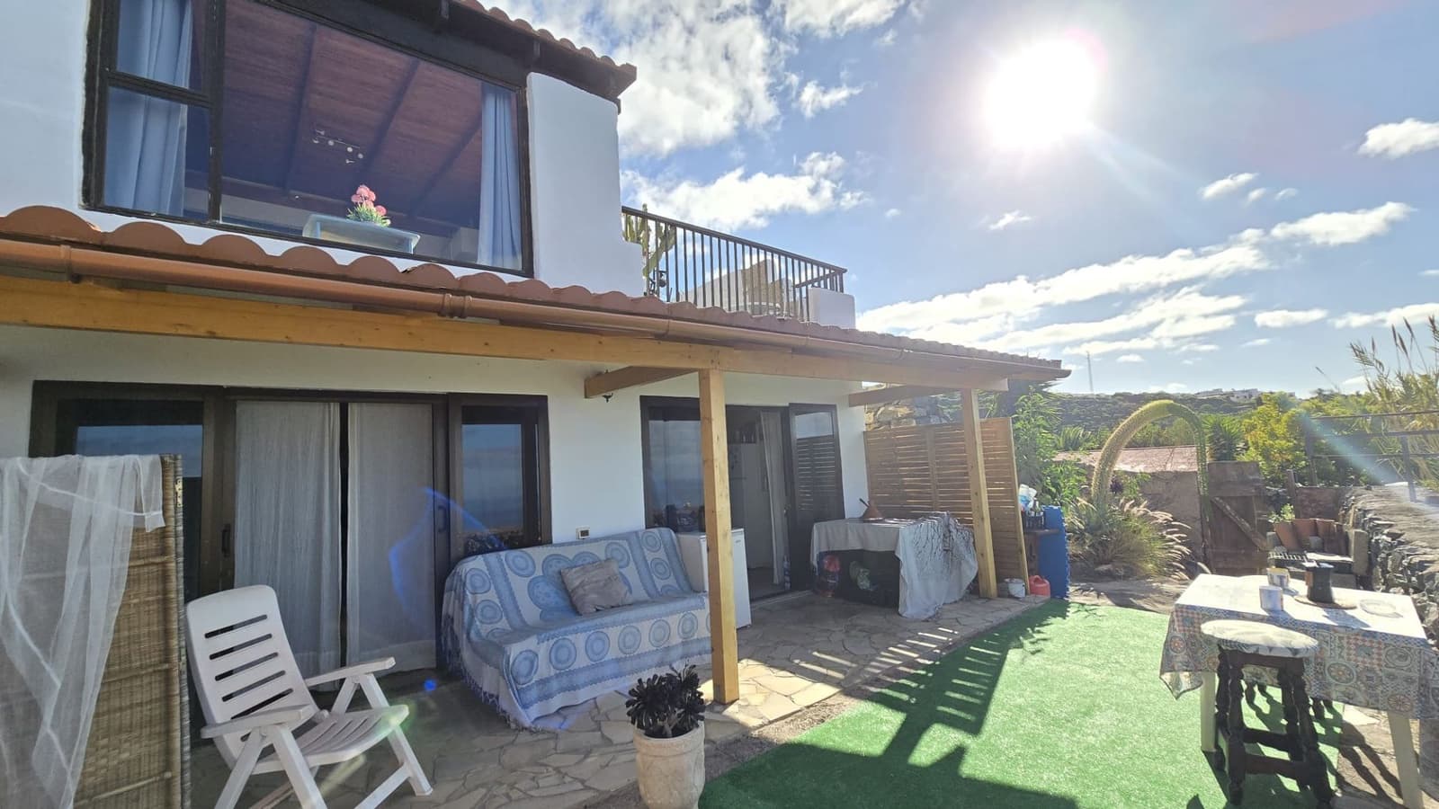 4 soveværelse Villa til salg i Guia de Isora med garage - € 398.000 (Ref: 9570635)