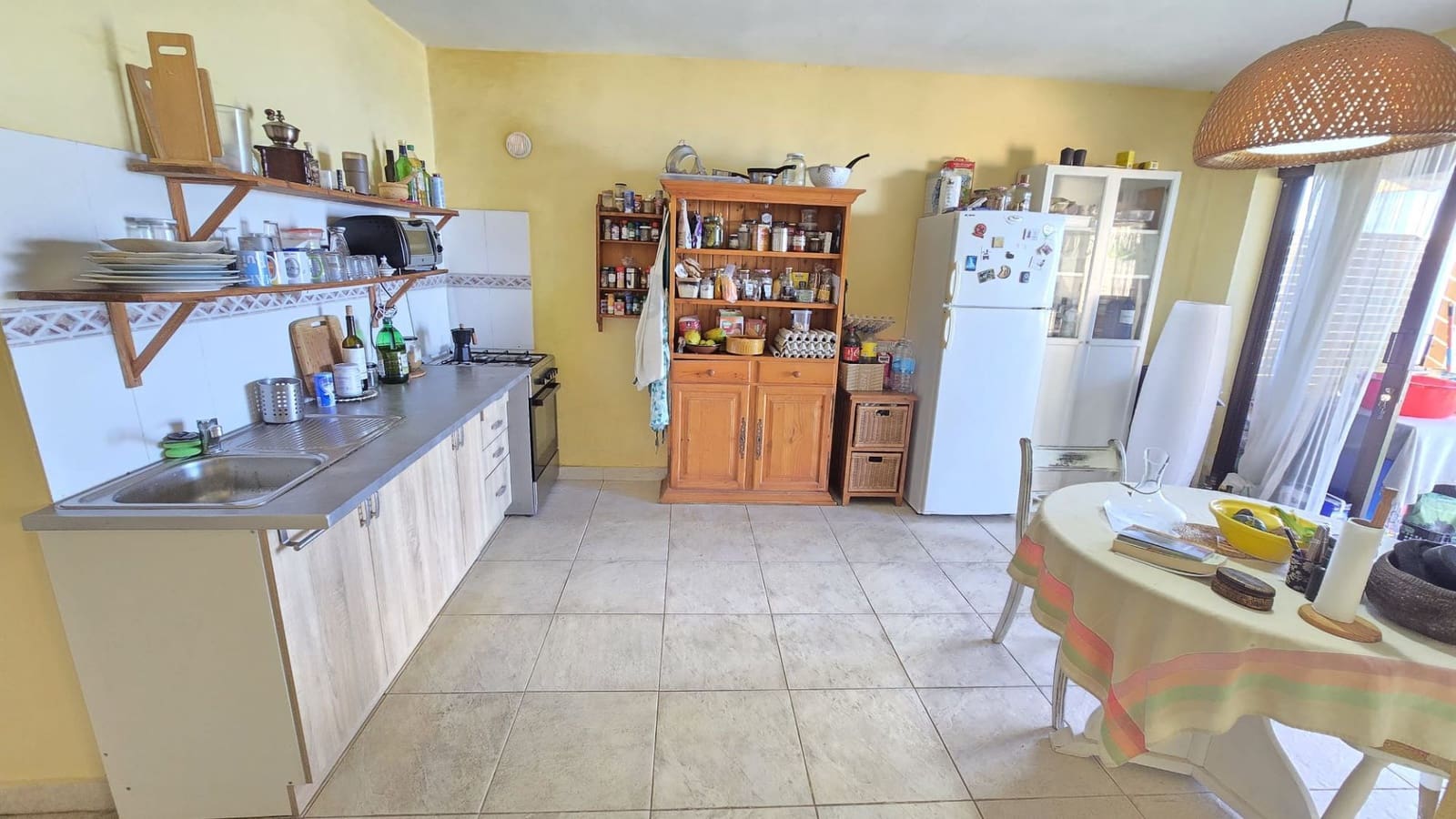 4 soveværelse Villa til salg i Guia de Isora med garage - € 398.000 (Ref: 9570635)