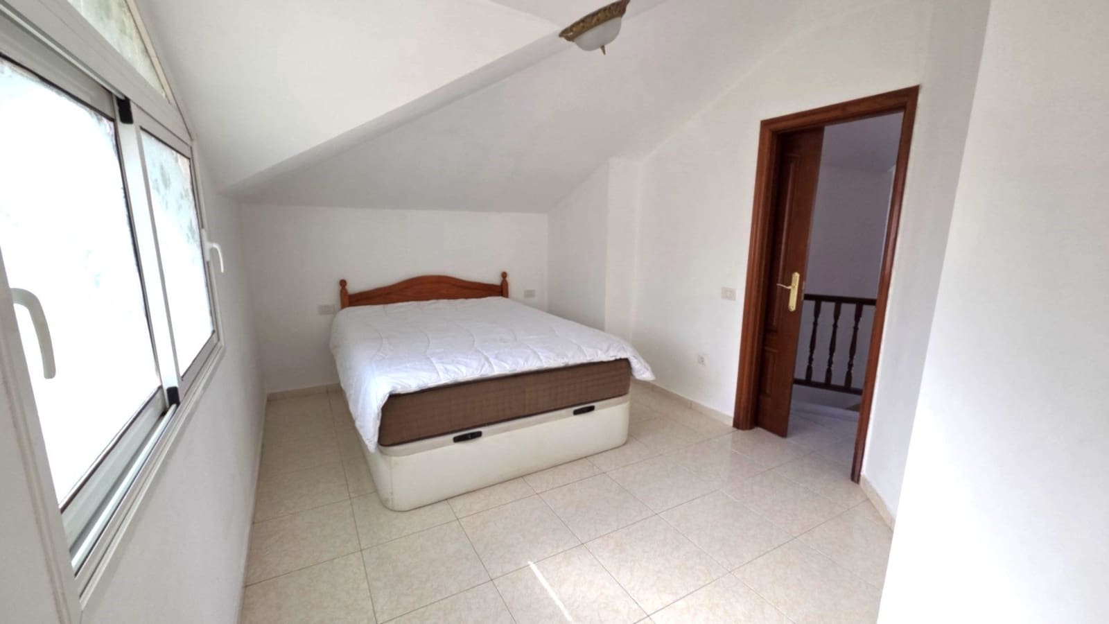 2 sovrum Takvåning till salu i Los Cristianos - 390 000 € (Ref: 9585406)