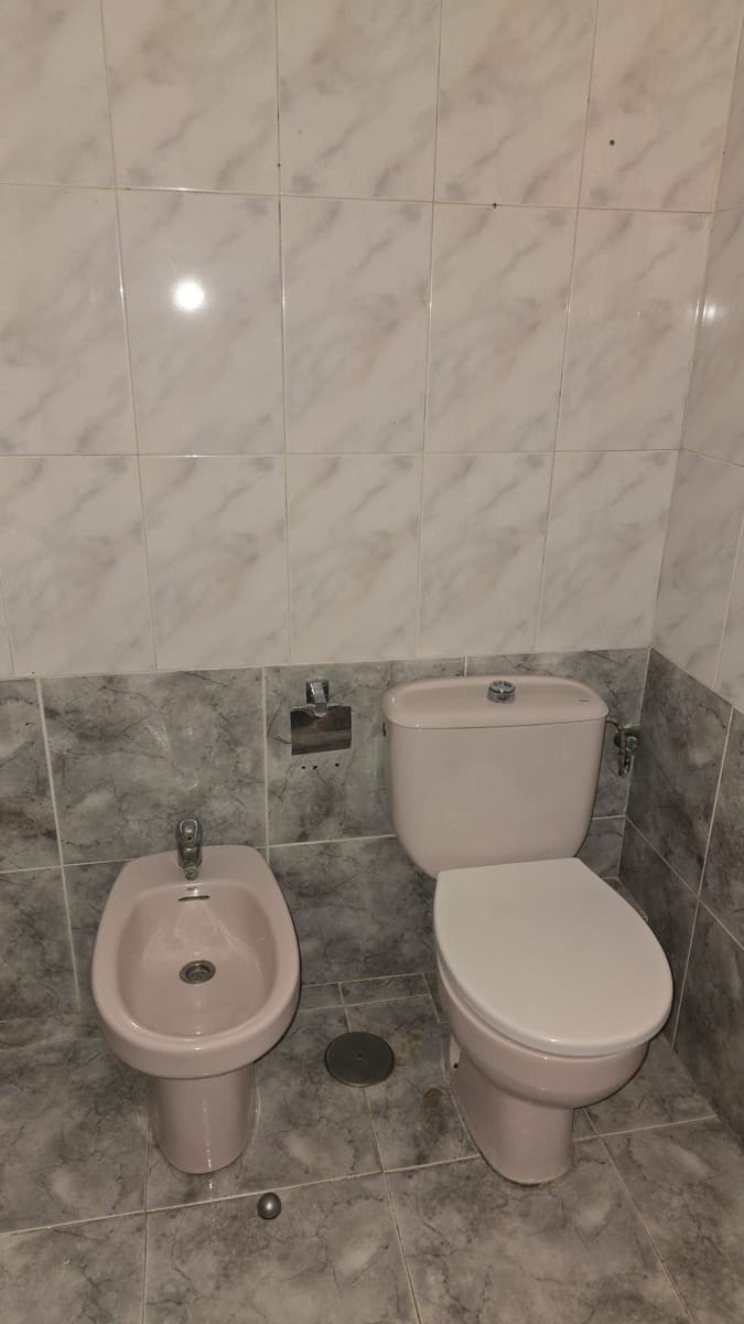 2 makuuhuone Asunto myytävänä paikassa Los Cristianos mukana uima-altaan 
autotalli - 380 000 € (Ref: 9598686)