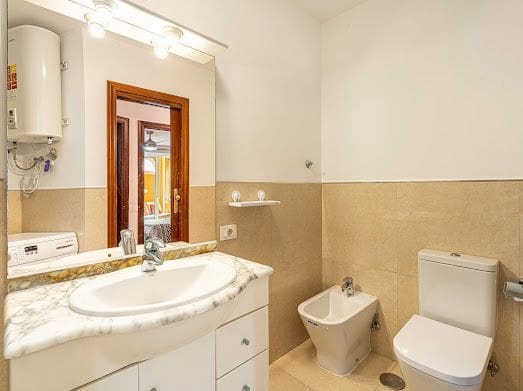 2 makuuhuone Asunto vuokrattavana paikassa Los Cristianos mukana uima-altaan - 1 660 € (Ref: 9625340)