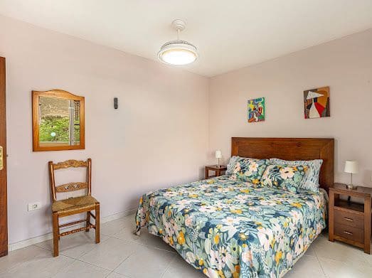 2 makuuhuone Asunto vuokrattavana paikassa Los Cristianos mukana uima-altaan - 1 660 € (Ref: 9625340)