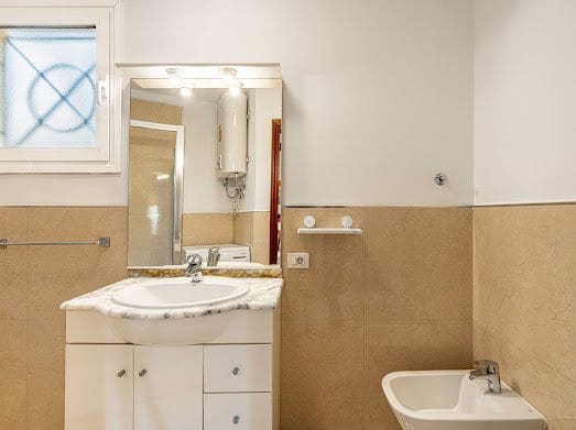 2 makuuhuone Asunto vuokrattavana paikassa Los Cristianos mukana uima-altaan - 1 660 € (Ref: 9625340)