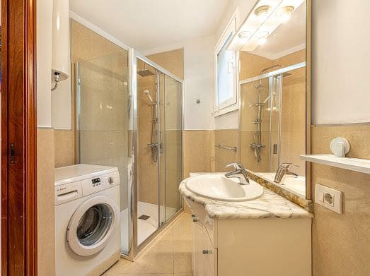 2 makuuhuone Asunto vuokrattavana paikassa Los Cristianos mukana uima-altaan - 1 660 € (Ref: 9625340)