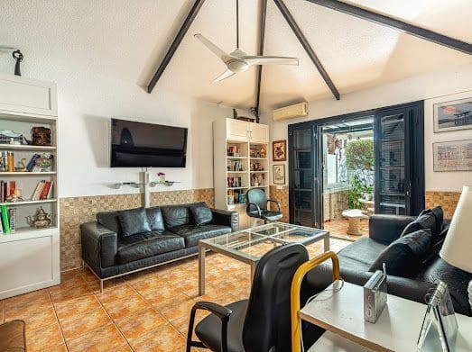 2 soverom Villa til salgs i Playa de las Americas, Arona med svømmebasseng - € 580 000 (Ref: 9629641)