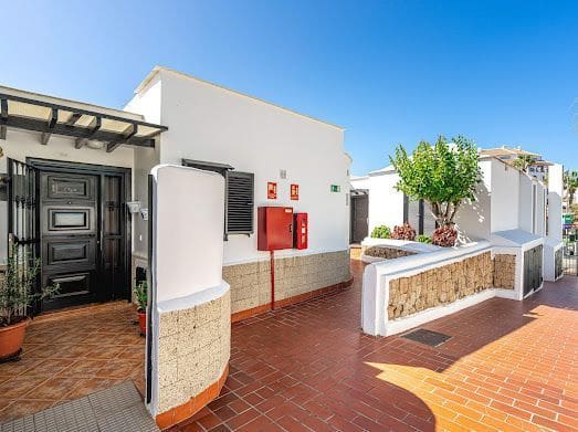 2 soverom Villa til salgs i Arona med svømmebasseng - € 580 000 (Ref: 9629641)