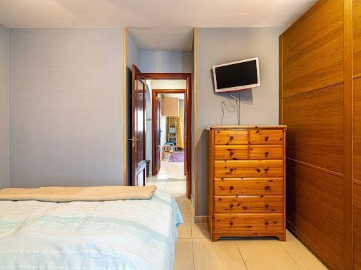 Piso de 2 habitaciones en Buzanada en alquiler con garaje - 1.100 € (Ref: 9636457)